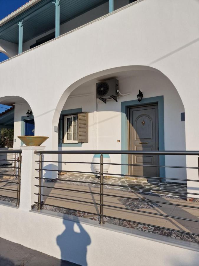 Voula'S Apartment Elafonissos Bagian luar foto